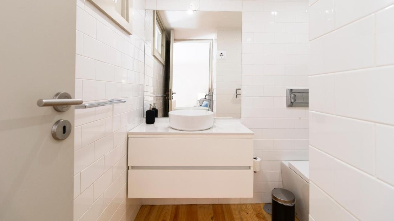 Central Stunning Duplex W/ Patio By Lovelystay Porto Exterior foto