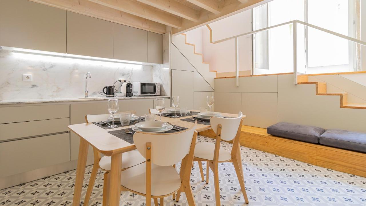 Central Stunning Duplex W/ Patio By Lovelystay Porto Exterior foto