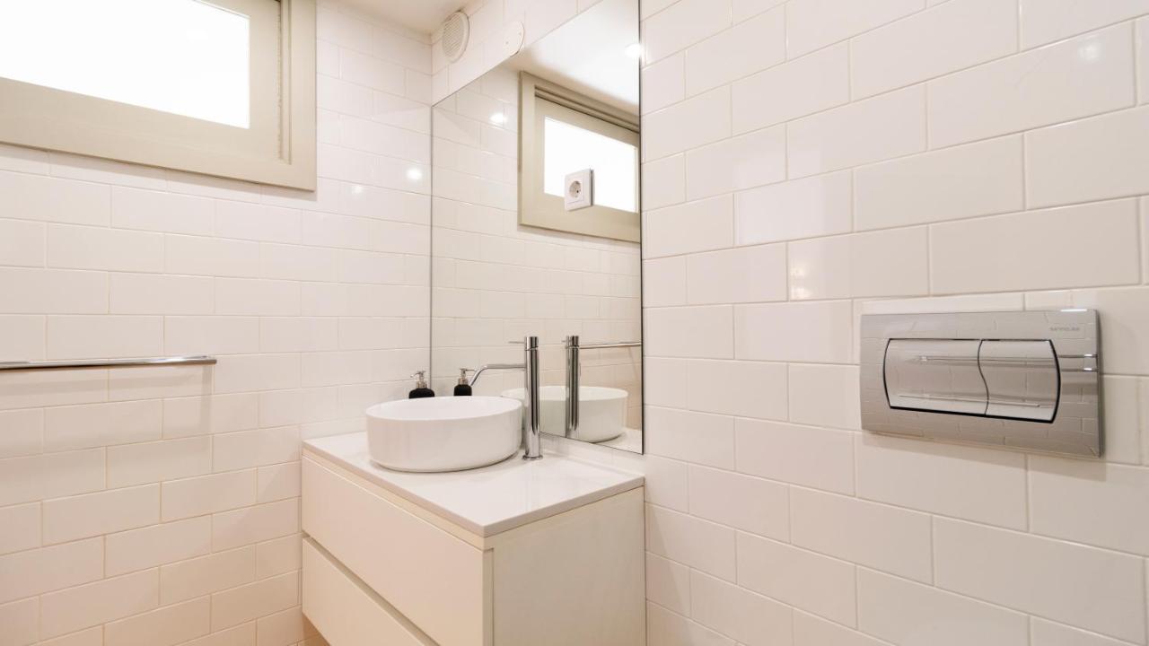 Central Stunning Duplex W/ Patio By Lovelystay Porto Exterior foto