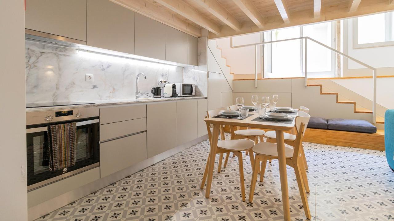 Central Stunning Duplex W/ Patio By Lovelystay Porto Exterior foto